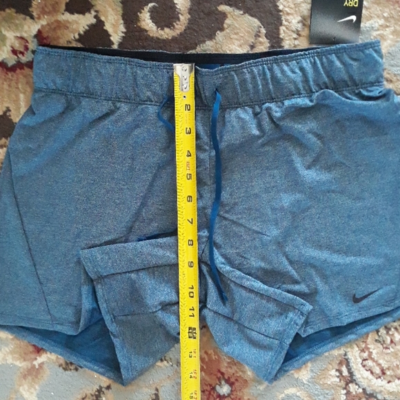 3x*Host Pick*Nike dri-fit ladies shorts - Picture 16 of 16